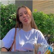 Laureanda in Grafica offre lezioni di disegno, storia dell'arte, grafica pubblicitaria, pacchetto adobe